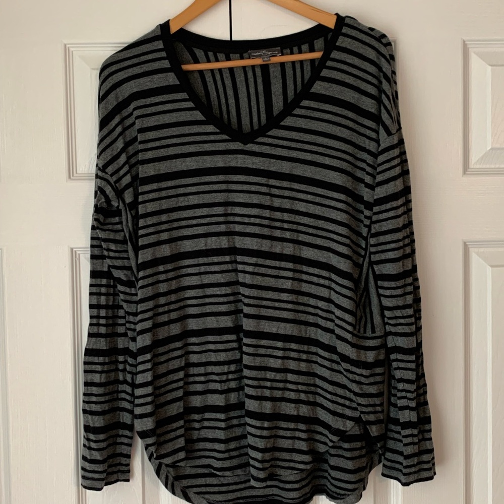 Women’s Black & White Dresses & Shirts. Pick your piece for $20 or Make offer! - Picture 2 of 12